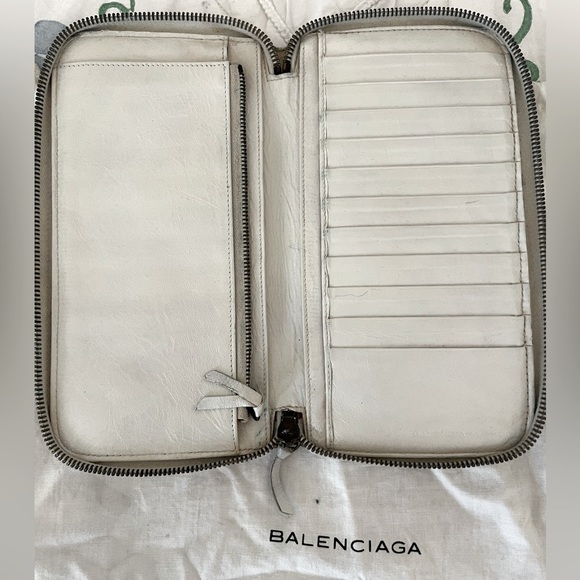 Balenciaga Paris white arena leather wallet with classic hardware - Picture 1 of 3